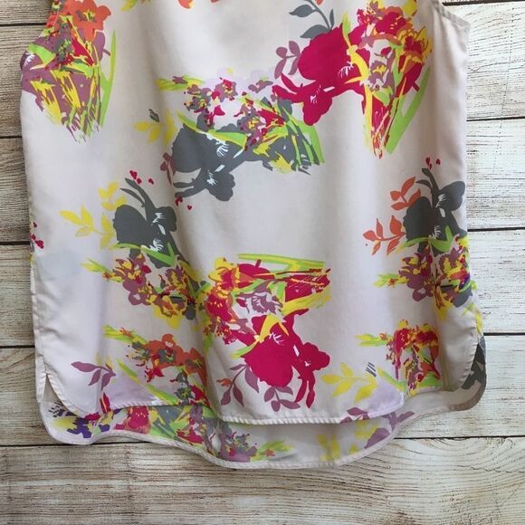 VIEW BY WALTER BAKER FLORAL TOP‎ - Picture 9 of 9